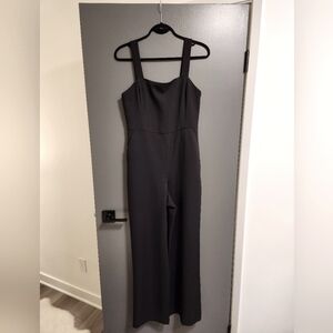 Aritzia Wilfred Jumpsuit Size 8 Black